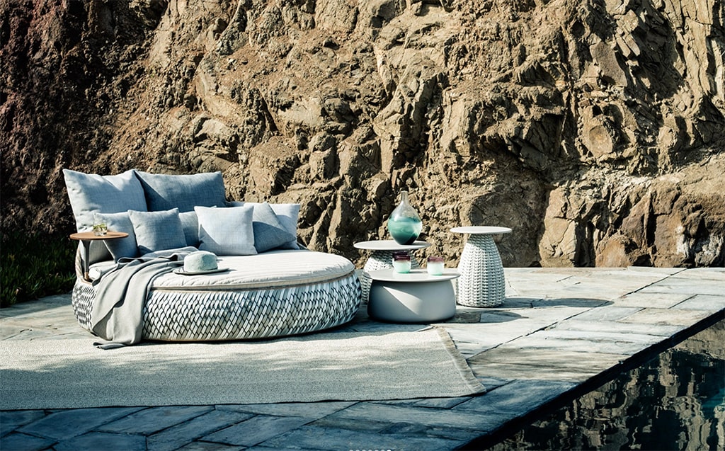 Dedon loveseat on sale