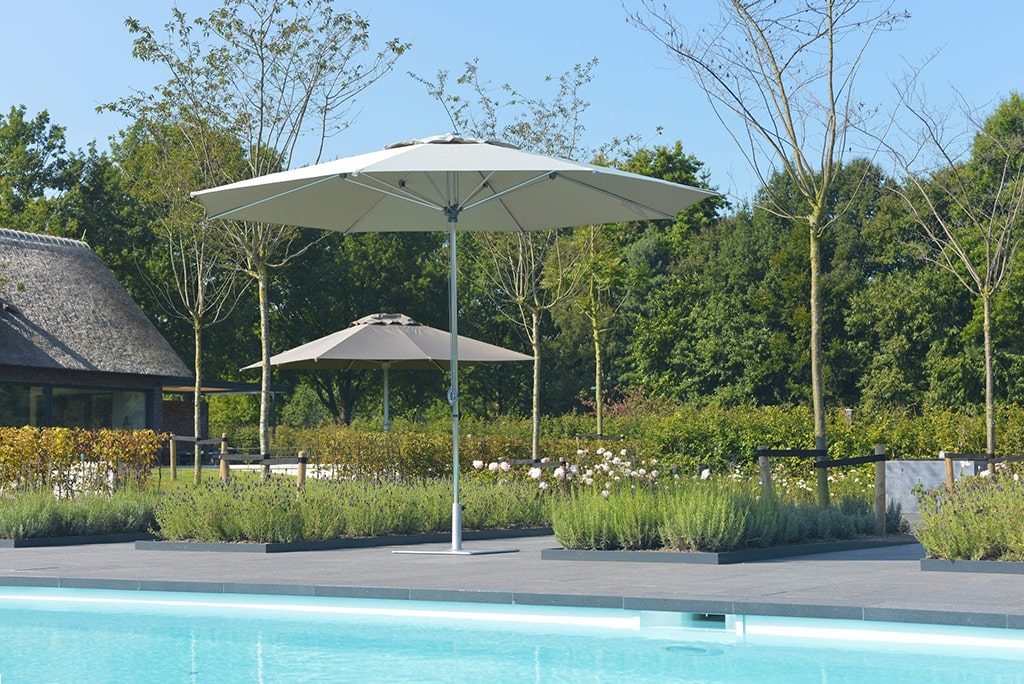 borekhoustonparasol2min