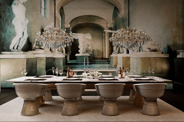 This majestic dining room is a uniquely spectacular and dramatic setting that brings the Baroque and operatic together to make each evening a theatrical event.