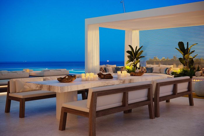 The dining area has a view to the sofa area, the big screen and the sea. Spoilt for choice!